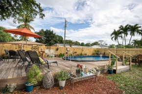 Tropical Pool Luxury Home Best Location Beaches Restaurant Hard Rock Fun, Hallandale